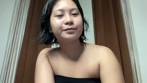 Snapshot of nini_luvskorn chatting on June 18, 2026, 8:58 am nini_luvskorn online show from June 18, 2026, 8:58 am