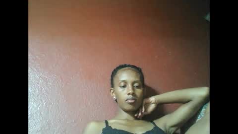 ninie246746 online show from February 16, 2025, 1:27 pm