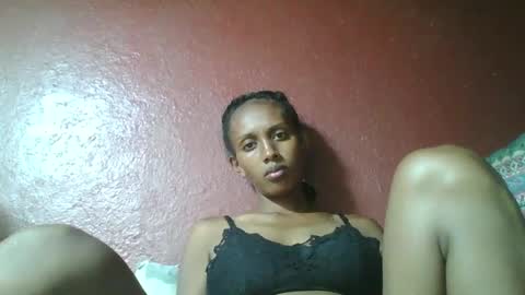 ninie246746 online show from February 16, 2025, 7:49 pm