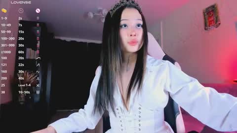 Yumi  ig yumibaee online show from December 10, 2024, 8:27 pm