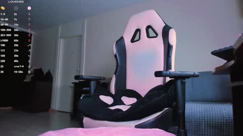 Yumi  ig yumibaee online show from February 12, 2025, 5:37 pm