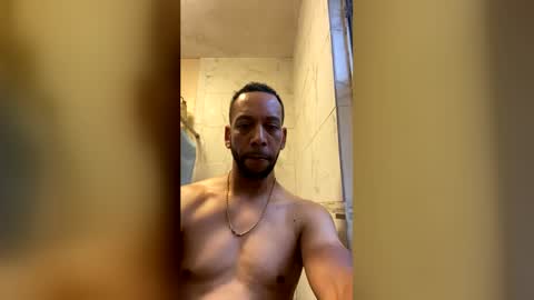 Snapshot of ninolindo919 chatting on June 8, 2026, 12:14 am ninolindo919 online show from June 8, 2026, 12:14 am