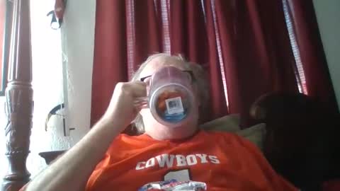 nipplechaser online show from December 5, 2024, 6:00 pm