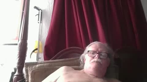 nipplechaser online show from April 17, 2026, 2:58 am