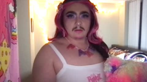 nipplelessalien online show from April 5, 2026, 4:20 am