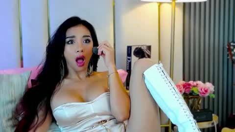 Snapshot of nishafox chatting on April 3, 2026, 3:04 am Nkkifoxxx online show from April 3, 2026, 3:04 am