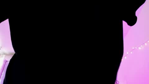  V I C T O R I A   online show from April 22, 2026, 7:15 pm