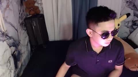 njay_16 online show from October 19, 2025, 3:01 pm