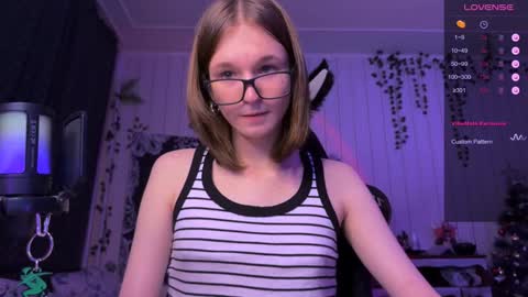 Tears Lora online show from December 27, 2024, 4:32 pm