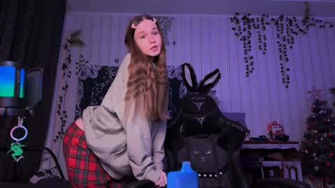 Tears Lora online show from January 12, 2025, 6:05 pm