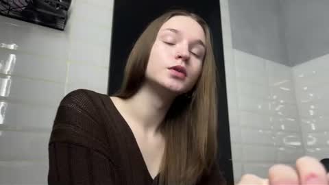Snapshot of nloraaa chatting on July 6, 2026, 12:13 pm Tears Lora online show from July 6, 2026, 12:13 pm