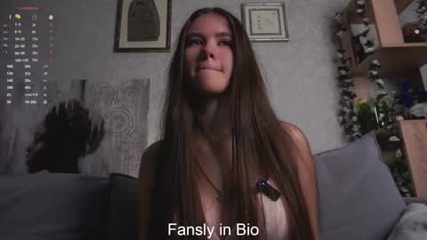 Xany online show from October 22, 2025, 1:06 am