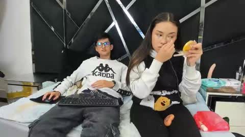 Snapshot of noa_arez chatting on February 3, 2026, 2:21 am NoaandArez online show from February 3, 2026, 2:21 am