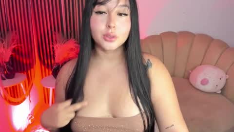 noa_perez9 online show from January 11, 2026, 7:08 pm