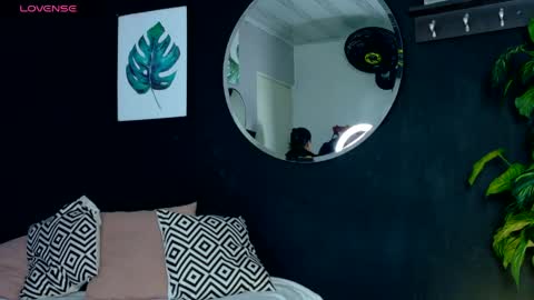 Noah  online show from April 23, 2026, 3:30 am