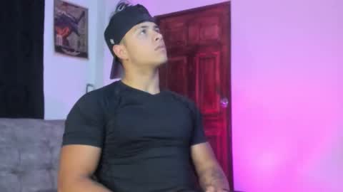 noah_223 online show from April 23, 2026, 6:03 am