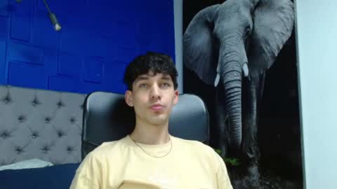 Noah Brigth online show from December 10, 2024, 1:54 am