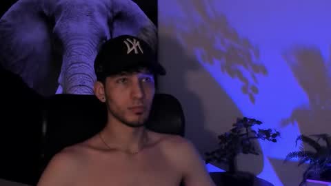 Noah Brigth online show from October 14, 2025, 3:51 am