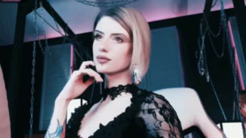 Snapshot of noah_elmer chatting on December 18, 2024, 6:14 pm REAL name LiaDM are always open online show from December 18, 2024, 6:14 pm