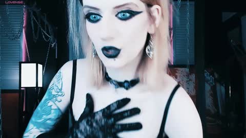 Snapshot of noah_elmer chatting on January 7, 2025, 10:08 pm REAL name LiaDM are always open online show from January 7, 2025, 10:08 pm