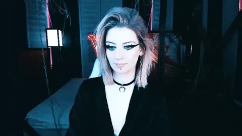 Snapshot of noah_elmer chatting on March 4, 2025, 8:27 pm REAL name LiaDM are always open online show from March 4, 2025, 8:27 pm