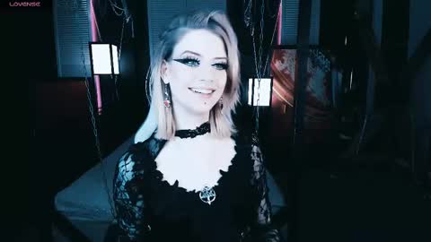 Snapshot of noah_elmer chatting on March 7, 2025, 8:33 pm REAL name LiaDM are always open online show from March 7, 2025, 8:33 pm