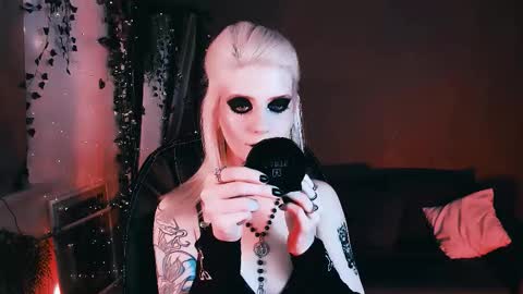 Snapshot of noah_elmer chatting on September 19, 2025, 10:10 pm REAL name LiaDM are always open online show from September 19, 2025, 10:10 pm