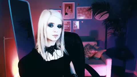 Snapshot of noah_elmer chatting on October 18, 2025, 2:40 pm REAL name LiaDM are always open online show from October 18, 2025, 2:40 pm