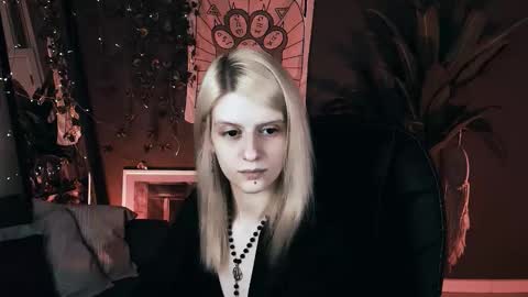 Snapshot of noah_elmer chatting on November 10, 2025, 10:20 pm REAL name LiaDM are always open online show from November 10, 2025, 10:20 pm