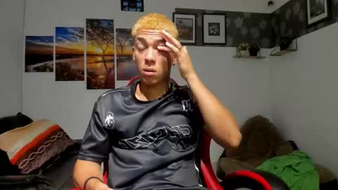 Snapshot of noah_flynn1 chatting on September 30, 2025, 4:50 am noah_flynn1 online show from September 30, 2025, 4:50 am