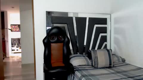 Noah Harris01 online show from November 2, 2025, 12:07 pm