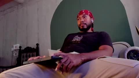 Noah online show from September 11, 2025, 6:52 pm