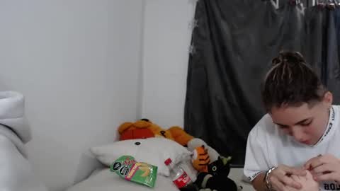 noah hehim    online show from January 12, 2025, 2:35 am