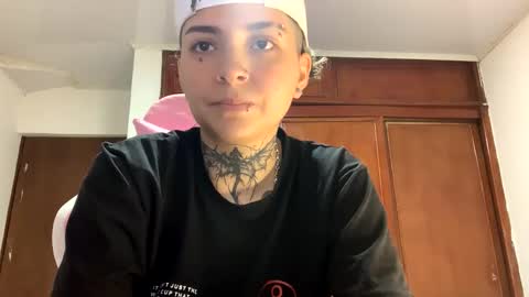 noah hehim    online show from January 22, 2025, 1:10 am