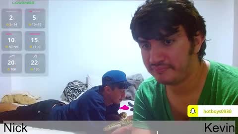 noah_meyer_ online show from September 15, 2025, 8:42 pm