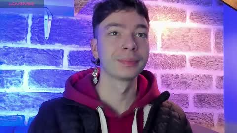    online show from September 16, 2025, 12:39 pm