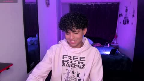 noah_smith04 online show from September 12, 2025, 5:40 am