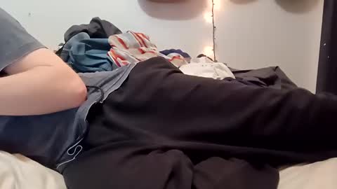 Noah Wesley online show from March 6, 2025, 2:09 am