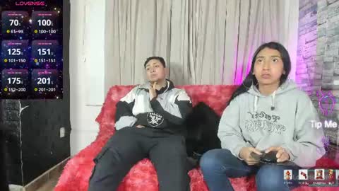 Noahandbunny online show from June 19, 2026, 11:14 am