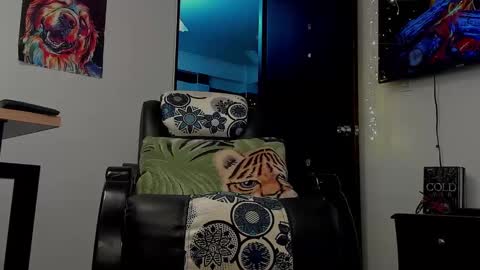 LIAM- noah online show from January 12, 2025, 3:03 pm