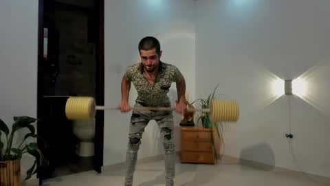 LIAM- noah online show from April 21, 2026, 11:49 am