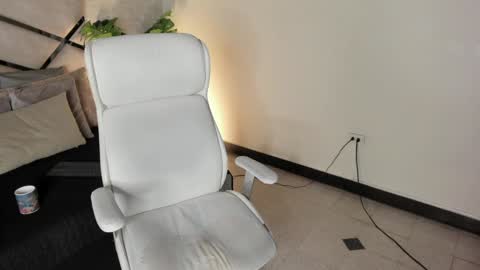 Noah online show from February 8, 2025, 12:17 pm