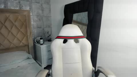 Noah Wolf online show from March 6, 2026, 11:45 pm