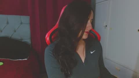 Noamartin online show from September 17, 2025, 11:06 pm