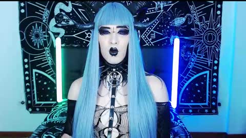 caroline online show from February 4, 2025, 1:56 am