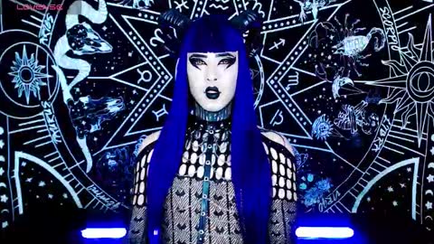 caroline online show from October 15, 2025, 5:07 am