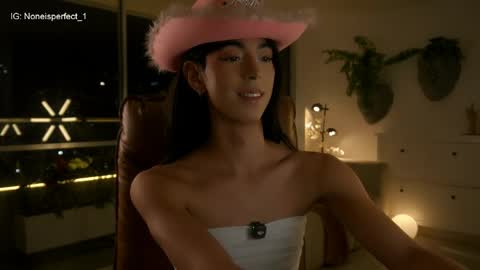 Snapshot of nobodyisperfect___ chatting on June 7, 2026, 12:59 am Samantha online show from June 7, 2026, 12:59 am