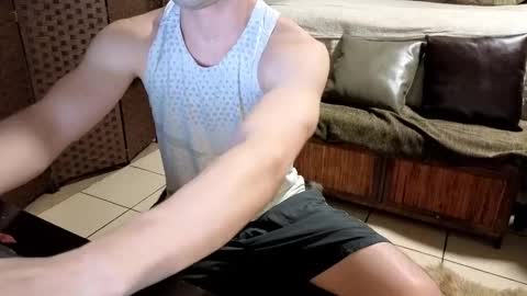 nobudget06 online show from March 12, 2025, 1:47 am