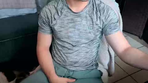 nobudget06 online show from October 19, 2025, 5:24 pm