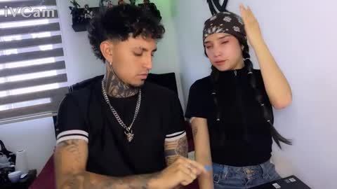 Jean Y Isa online show from November 22, 2025, 10:31 pm